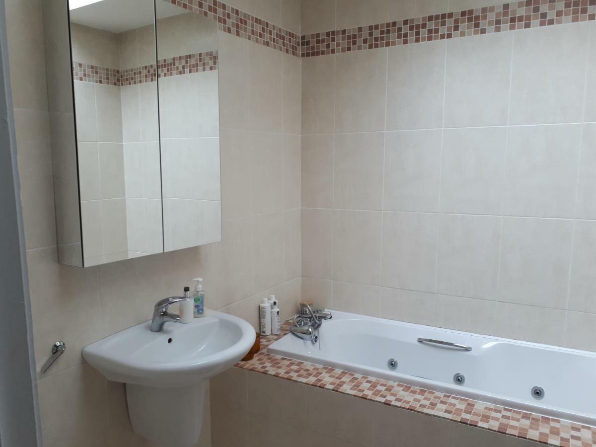 Luxurious Penthouse Apartment 1 , City Centre Kilkenny Exteriör bild